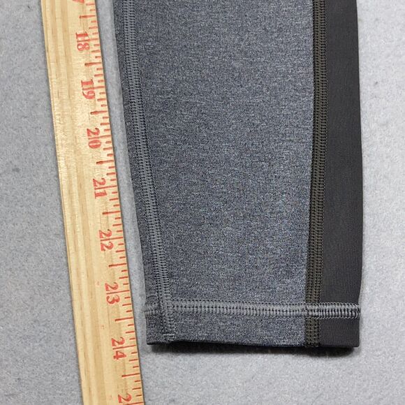 Athleta Run Free 7/8 Tight Leggings XS Gray Side Pockets Low Rise‎ - Picture 3 of 12